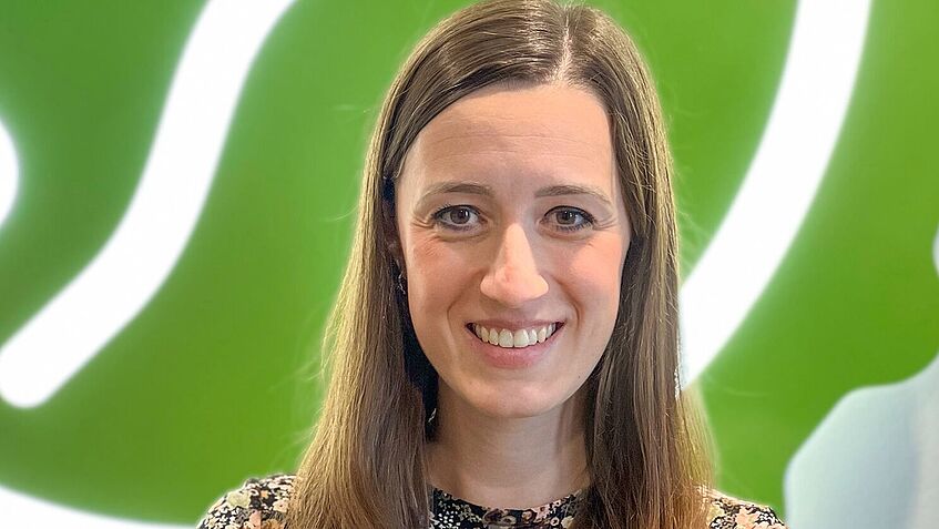 Porträt Jana Brönstrup, Health & Safety-Managerin bei Flaschenpost