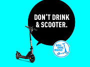 Der Sticker „Don't drink & scooter“