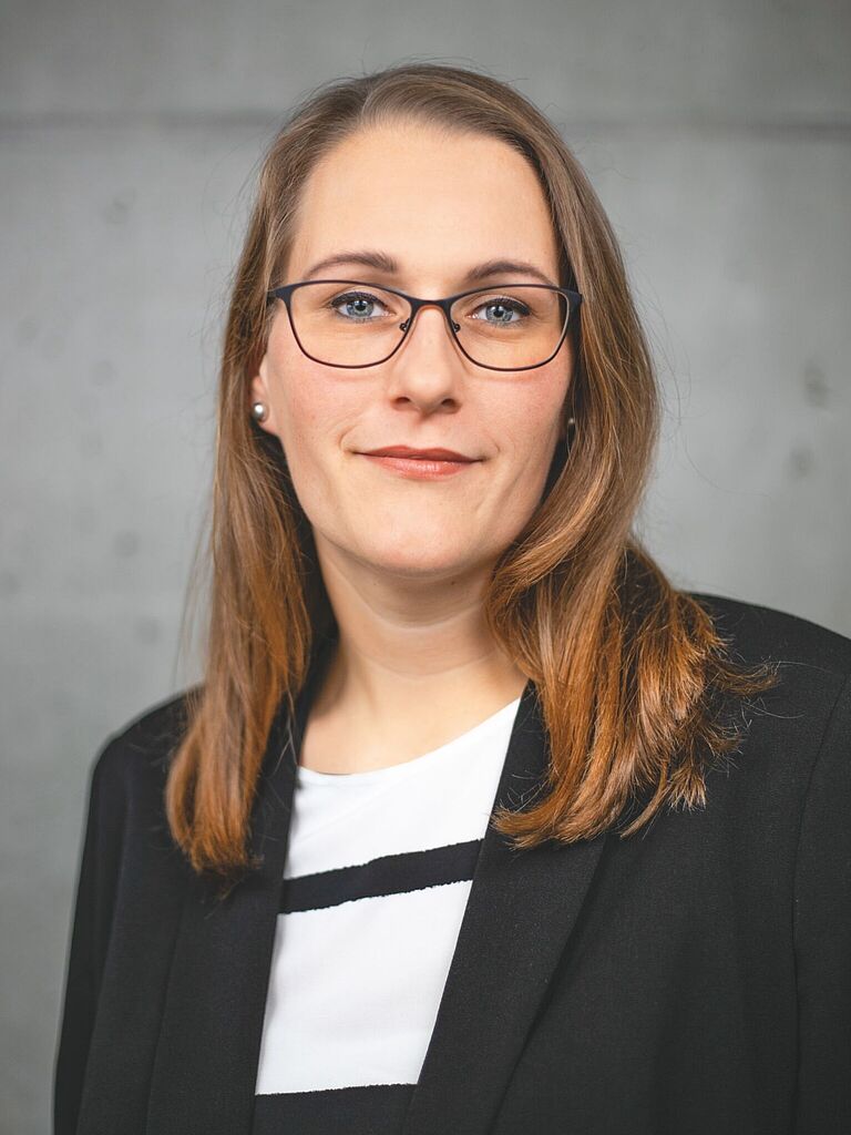 Porträt Bernadette Kramer