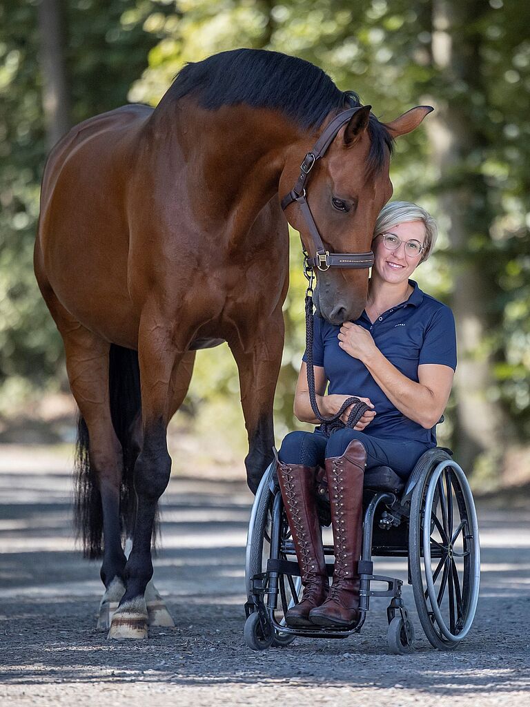 Die Parareiterin Gianna Regenbrecht mit ihrem Pferd Tommy.