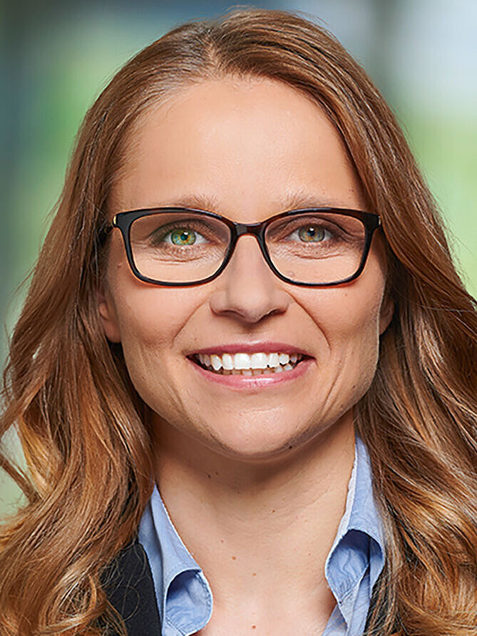 Porträt von Marlen Cosmar, Arbeitspsychologin bei der DGUV