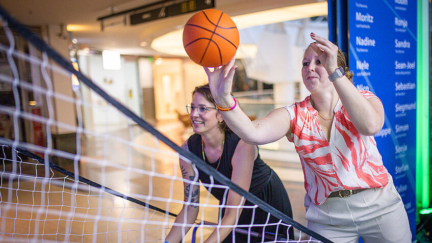 Gäste beim Para-Basketball