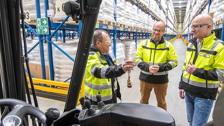 Mitarbeiter von Talke-Emmerich im Gespräch