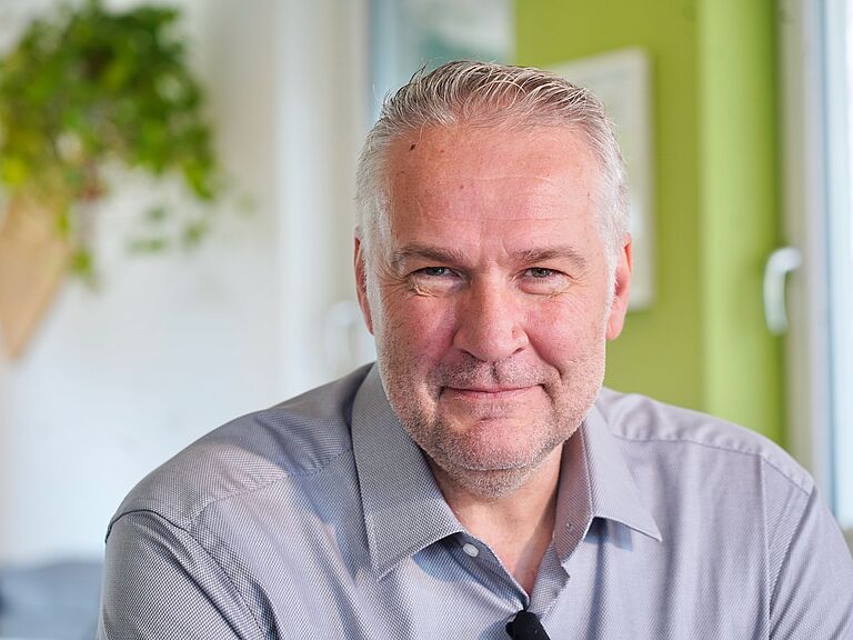 Porträt von BGHW-Reha-Berater Sven Letzgus